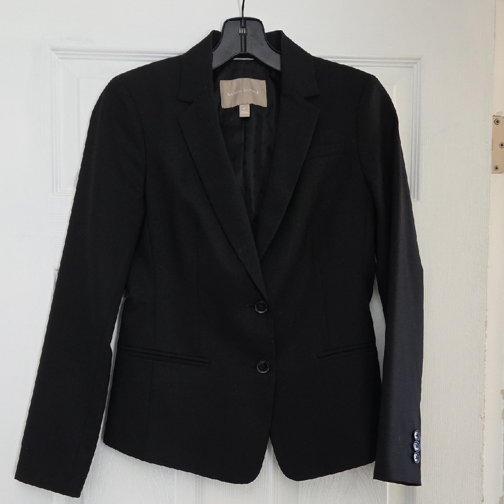 Banana Republic Classic Black Blazer